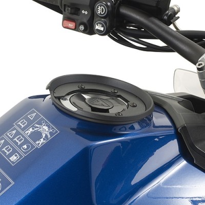 FLANGIA GIVI BF02 PER BORSA SERBATOIO TANKLOCK